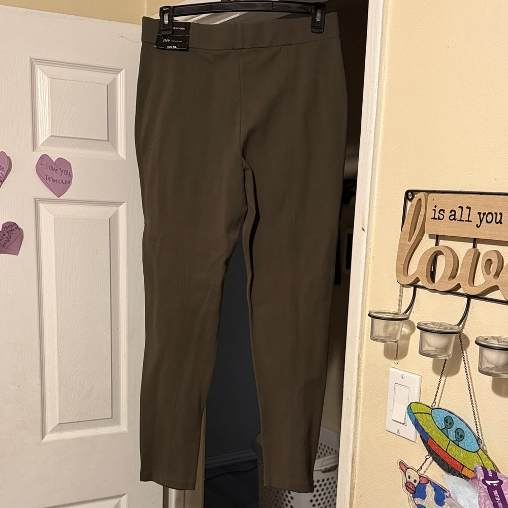 Jones New York Khaki Trousers